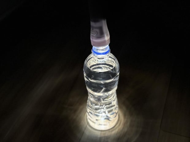 “停電時”に「ペットボトル」が使える! 知っておくだけで安心な【簡単ランタン】