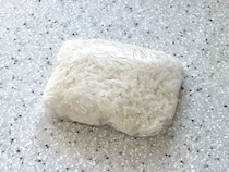 もう温めムラ悩まない！ 冷凍ご飯が“ある一手間”でふっくらになる【お手軽ライフハック】