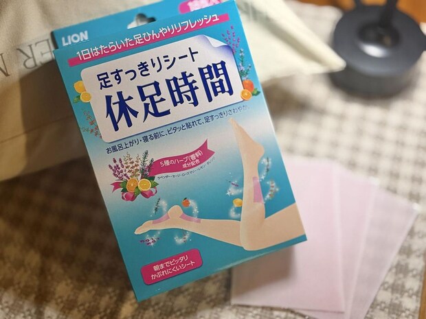 【休足時間】貼るのは足ではない!? 韓国SNSで「ぐっすり眠れる」と話題の裏ワザ、試すと──