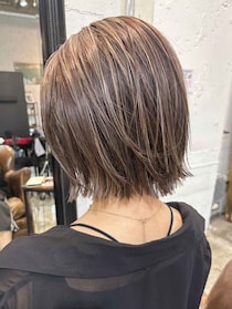 野暮ったいボブは嫌！→【40・50代】丸っこすぎない「ミニボブ」が間違いないかも♡