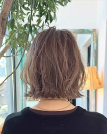 オシャレな【40・50代】→ これが決め手かも！？ 白髪をぼかす♡「ハイライトボブ」