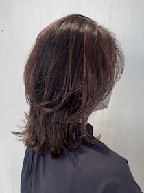 いつもの髪型 → 一気に垢抜け！【40・50代】白髪もぼかせる「レイヤー × ハイライト」