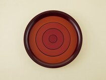 京都の老舗〈象彦〉の丸盆。骨董王子・郷古隆洋の日用品案内。