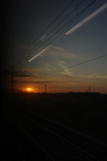 始発電車で始まる、旅の音楽／MUSIC FOR BETTER LIFE #11 October 2025