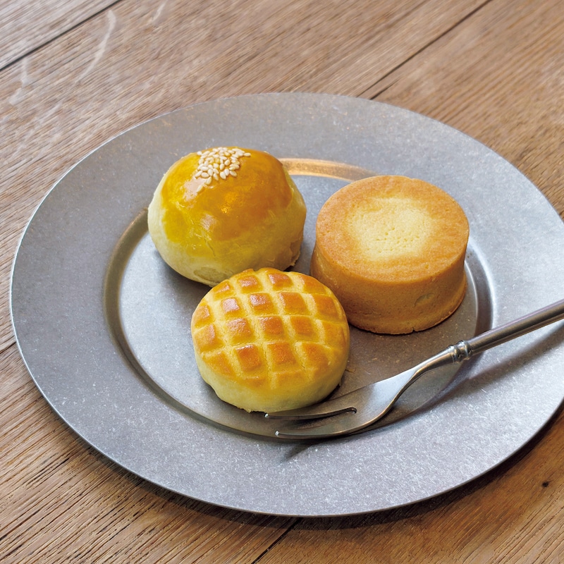 洗練された味わいの月餅と緑豆糕。【台湾スイーツ食べ比べ】