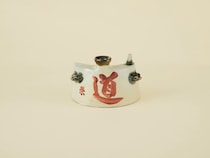 出雲民藝紙の創設者・安部榮四郎の抱瓶。骨董王子・郷古隆洋の日用品案内。