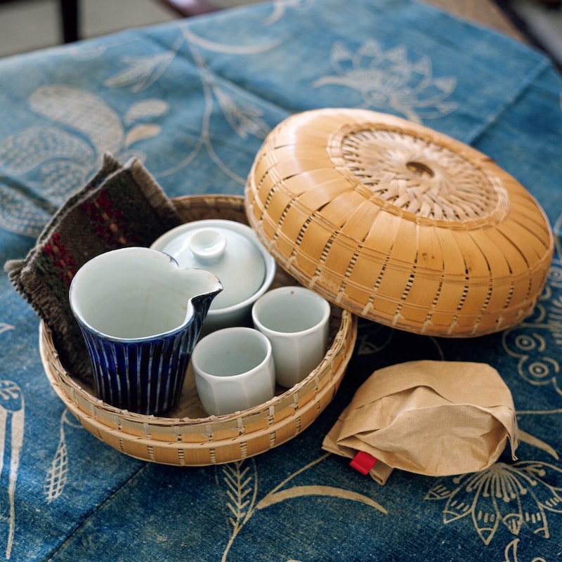 自分の足で探した、味わい深い中国茶。『みんげい おくむら』店主・奥村忍さんのお茶の楽しみ方。