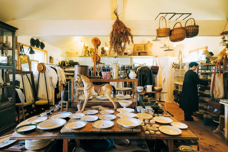 千葉・いすみ市のアンティークショップ『オシヒ』で、フランスを旅する気分を。