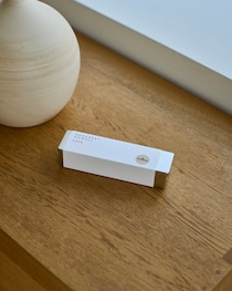 id会員限定プレゼント、今月は〈マーガレット・ハウエル〉と『&Premium』がコラボレーションしたビスケット缶を5名に。