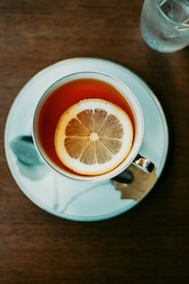 写真家・中川正子さんの連載コラム「わたしの好きな岡山」は今日で最終回。岡山市内の純喫茶『ダンケ』の特等席で、ティータイムを。