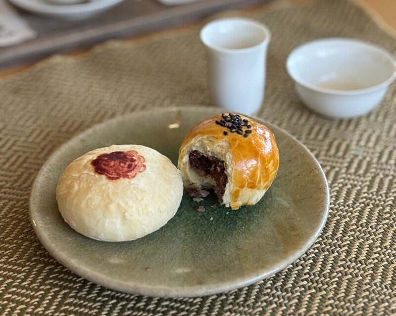 台湾茶／台湾料理研究家、リン・ピンチュンさんが、台湾茶に合う、おいしい３つの茶菓子を教えてくれました。