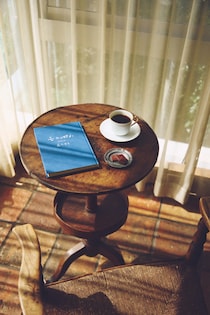 『蕪木』店主・蕪木祐介さんが選ぶ、コーヒーがもっとおいしくなる読書案内。