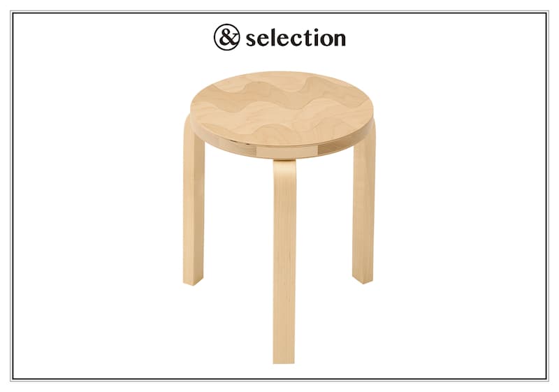 〈アルテック〉の「スツール 60」に〈マリメッコ〉のパターンをあしらった新作がお目見え。