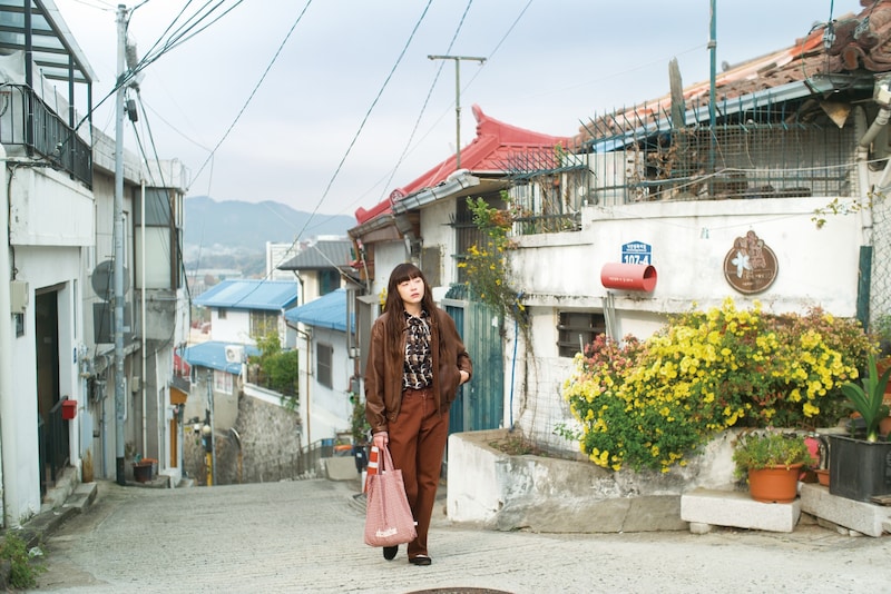 グルメ、日用品、ギャラリー、注目エリアのスポットなど、200軒以上を掲載。保存版「ひとりでも、韓国・ソウル特集」MAP。