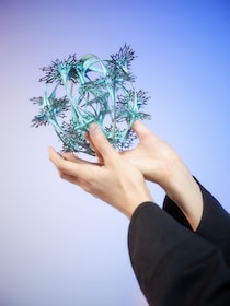 「似合う」のありか。写真と文：長見佳祐 (ファッションデザイナー) #3