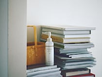 「この肌をなんとかしたい」なら、〈メディプラス〉の＂乾かない＂ゲルを。