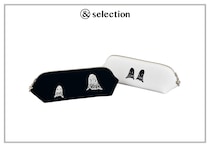 〈ミナ ペルホネン〉の新パターン「トロール」があしらわれた、ファンタジックなポーチ。