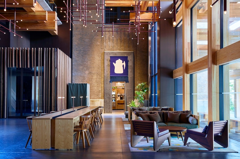 今月のid会員限定プレゼントは、京都旅の拠点にしたい〈エースホテル京都〉の宿泊券 (1泊1室) を1名に。