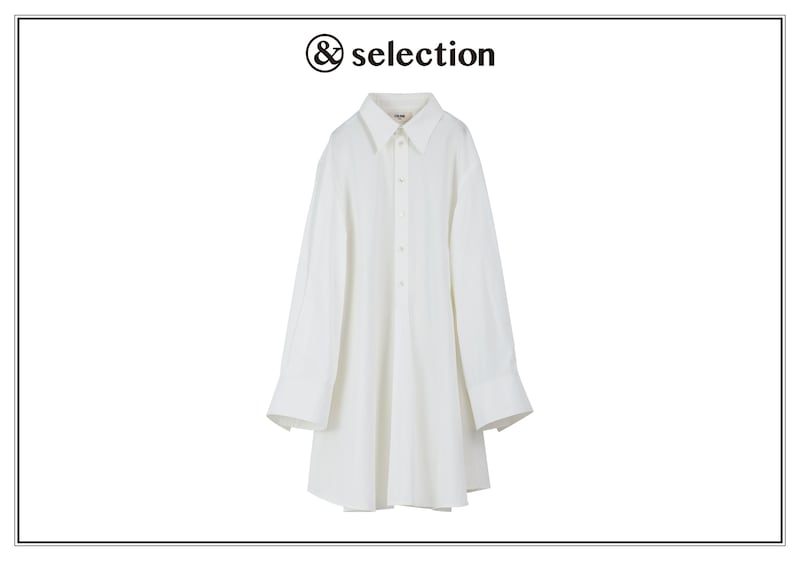 凛とした中にフェミニンなムードが漂う、新生〈セリーヌ〉のシャツドレス。