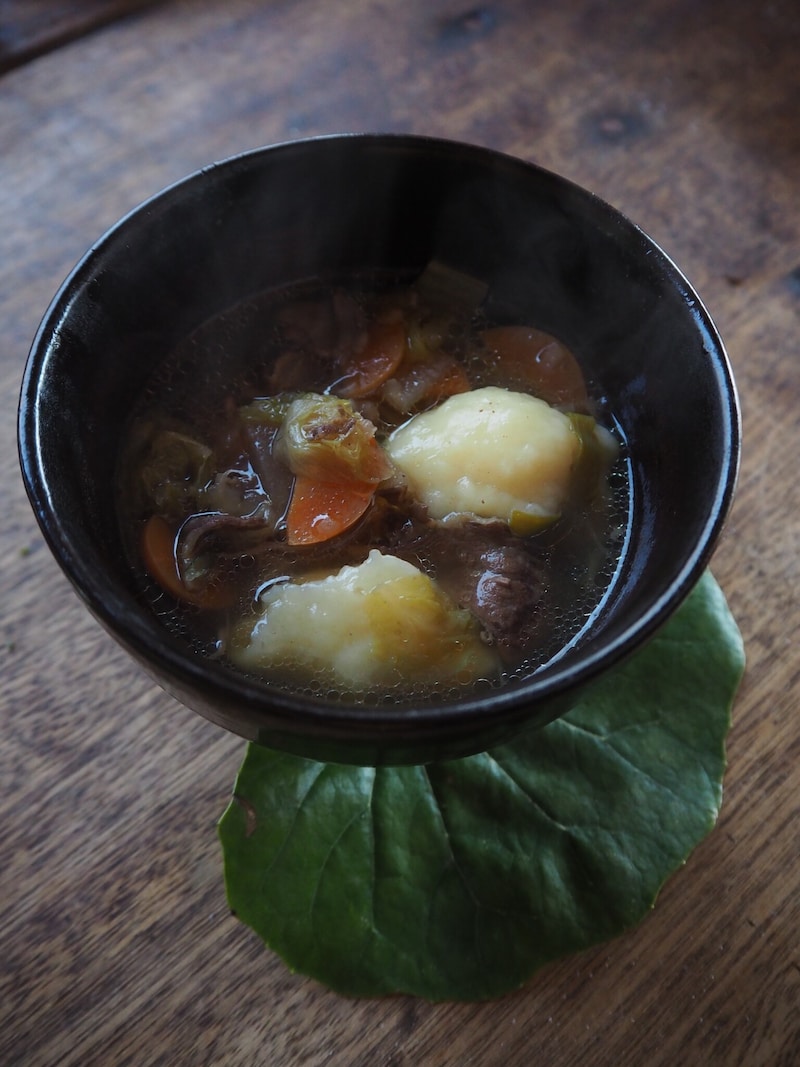 祖母の味を思い出す、具沢山のすいとんレシピ。