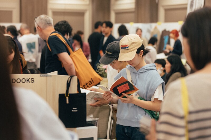 国内外のアートスペース、書店、作家が集う「TOKIO ART BOOK FAIR 2026 by TOKYO ART BOOK FAIR」が、5月1〜3日に東京・御成門『芝パークホテル』にて開催。
