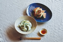 具材は、菜の花としらすだけ。フォトグラファー・尾嶝 太さんが教えてくれた、肉なし餃子のレシピ。