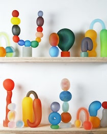 無垢な心を刺激する、自然物のようなガラス作品。高橋漠の個展「Grown Objects」が東京・千駄ヶ谷の『Playmountain』で5月16日より開催。