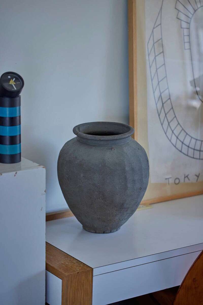 部屋に飾って楽しみたい壺や絵画。気分が上がるメイド・イン・ジャパン。写真と文:安藤夏樹 (編集者) #4