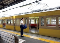 伊豆箱根鉄道駿豆線に乗って、静岡・三島へ。