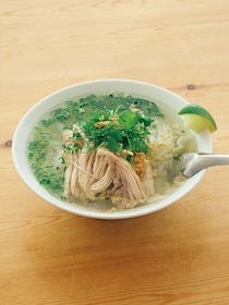 夏ですしね。 鎌倉あたりで、こんな麺はいかが。