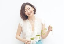 中山美穂さん“非公式グッズ”客が誤認購入すれば「詐欺罪」成立の可能性　公式サイトは「購入しないで」呼びかけ