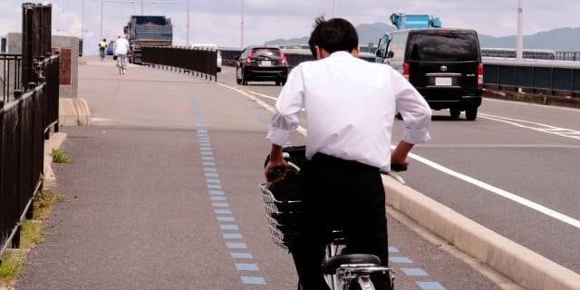 男子高校生の自転車と接触、高齢女性が転倒死亡　未成年が“加害者”の場合「罪」と「賠償責任」はどうなる？