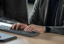 「母さん、ぼく、存在感ないって言われた」西鉄バスジャック事件、17歳の犯人が「2ちゃんねる」に書き込んでいた数々の“煽り”