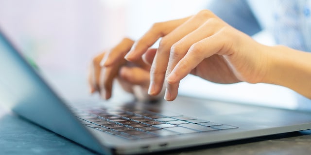 スキルシート“未提出”で「内定取消」→訴訟へ　裁判所が注目した「ビジネスマナー欠如」の重さ