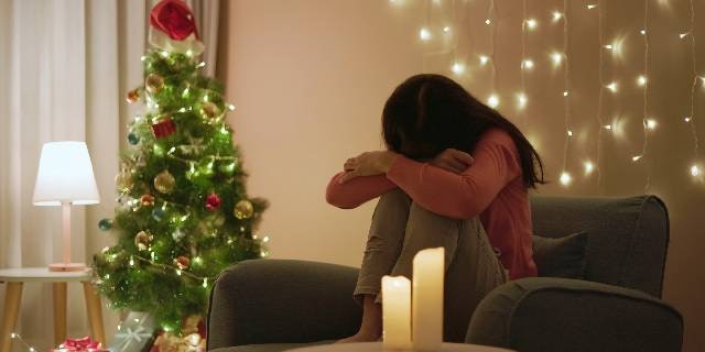 婚活アプリで“独身”と偽った男性に「賠償命令」相次ぐ一方…騙された女性が“返り討ち”に遭わないための「防衛策」とは