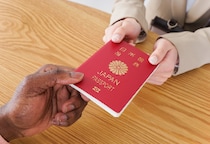 日本人女性「売春疑い」で“入国拒否”増加、普通の会社員・学生も足止め…背景に風俗嬢“海外出稼ぎ”の悪影響