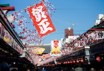 寺社で“無断撮影”「正直、いい気持ちはしません」神職・僧侶の「肖像権・プライバシー権」侵害リスク…初詣でも要注意