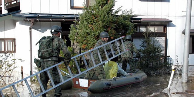 災害派遣、新米自衛隊員の「初任務」はなぜ“待機”だったのか？　大地震の現場で見た“合理的な”部隊運用