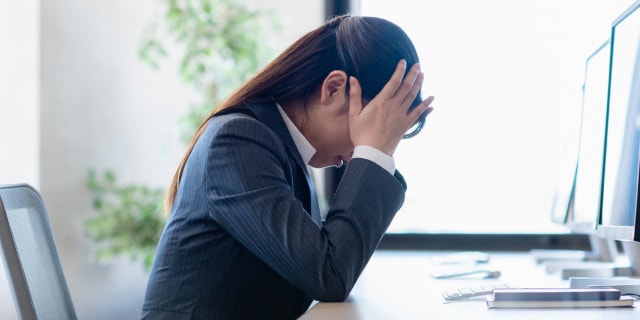 “ミス連発”で総務部→洗濯物担当へ…部署異動は「左遷」か？　従業員が会社を提訴した結果「慰謝料100万円」を勝ち取ったワケ