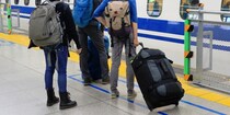新幹線「荷物トラブル」SNS炎上“頻発”も…本当に増えている？　鉄道各社の回答は