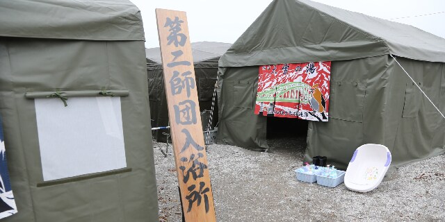 夏の災害派遣、自衛官の「入浴事情」とは？　被災者用の風呂には入れないが…元隊員が“天国”と感じた場所