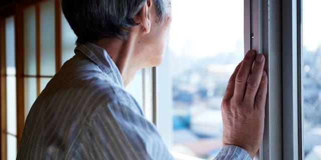 “家を借りられない”高齢者ら救済へ　10月1日施行「改正住宅セーフティネット法」孤独死・残置物処理の不安解消で“入居の壁”打開