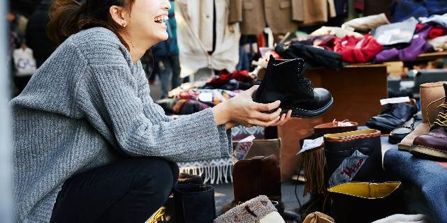 地域のバザーで商品を仕入れる「転売ヤー」 偽物をつかまされた“意外な場所”とは