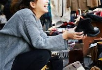 地域のバザーで商品を仕入れる「転売ヤー」　偽物をつかまされた“意外な場所”とは