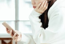 「強制帰国はあっても逮捕はない」海外出稼ぎに興味を持つ女性にスカウトがかける“巧妙な誘い文句”とは？