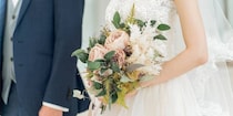 皇族の「後継者」になりすまして“結婚披露宴”を開催…　有名芸能人も出席した、デタラメだらけの「有栖川宮詐称事件」とは