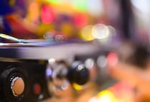 年商4.5億円“紹介制”闇スロット店が摘発…客の「違法と知らなかった」は通用するか？　弁護士が指摘する“法的リスク”