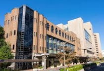 東大教授ら汚職事件“風俗店等接待”で書類送検の事業者が「強要された」と主張…それでも“贈賄罪”で処罰される？【弁護士解説】