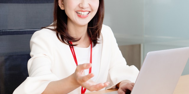 慶應卒フリーターから脚本家へ…“高学歴発達障害”の女性が、自分を「ニート」とバカにしたエリート同期の“手のひら返し”に抱いた本音