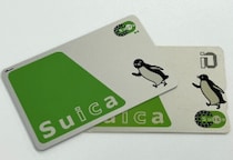 Suicaのペンギン“卒業”の背景とは？　「権利関係が複雑だから」の臆測も…実は「将来の復活」「新キャラとのコラボ」も大いにあり得るワケ